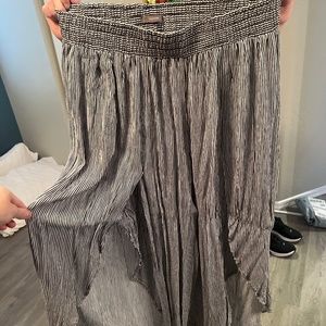 Black and white pants